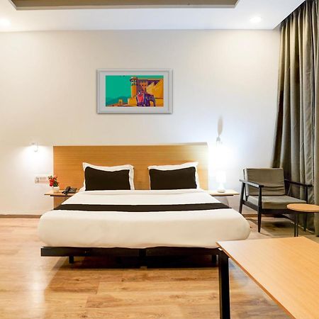 Super Townhouse Gomti Nagar Matiyari Otel Chinhat Dış mekan fotoğraf