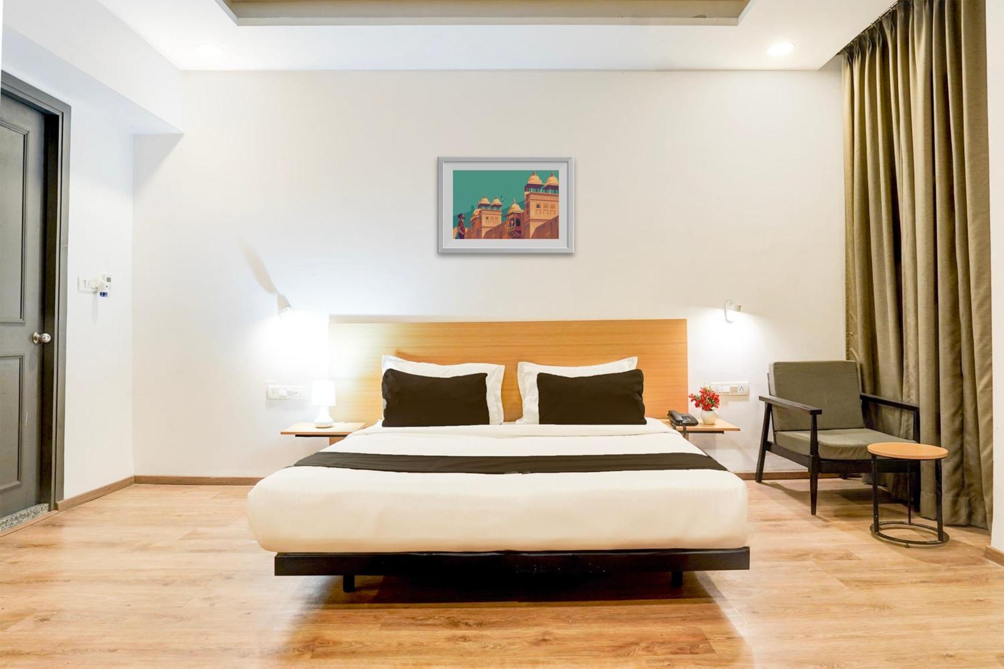 Super Townhouse Gomti Nagar Matiyari Otel Chinhat Dış mekan fotoğraf