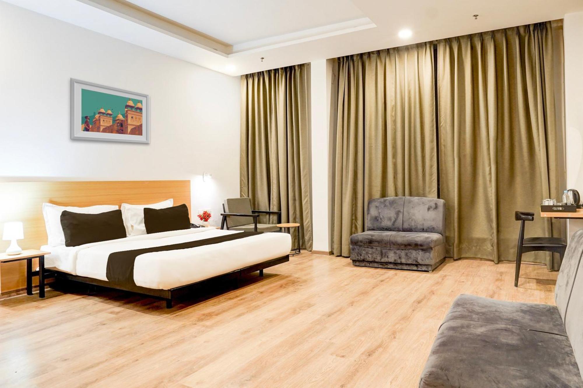Super Townhouse Gomti Nagar Matiyari Otel Chinhat Dış mekan fotoğraf